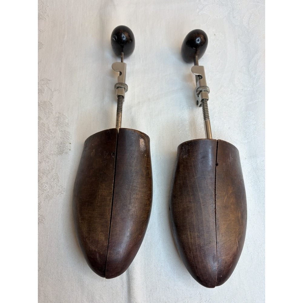Vintage Wooden Adjustable Shoe Stretchers No.4 Shoe Trees 1 Pair